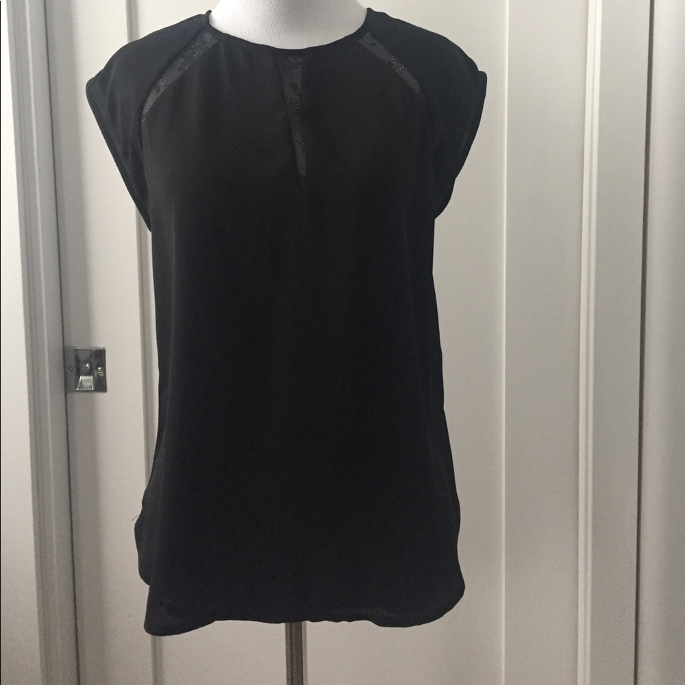 To & De short sleeve top